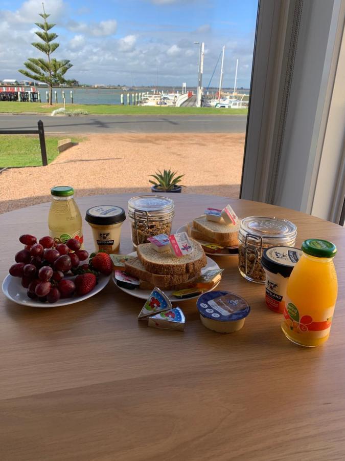 Boat Harbour Jetty B&B Port Albert Bagian luar foto