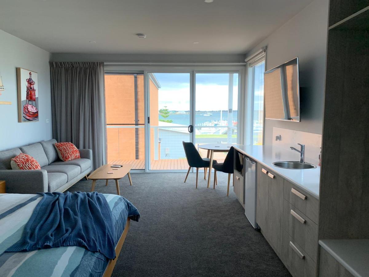Boat Harbour Jetty B&B Port Albert Bagian luar foto