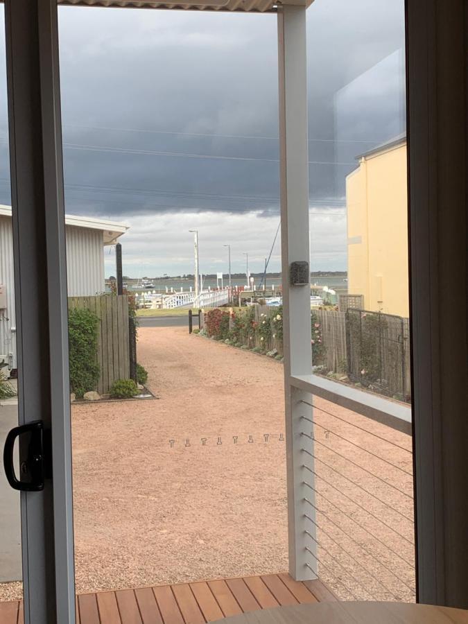 Boat Harbour Jetty B&B Port Albert Bagian luar foto
