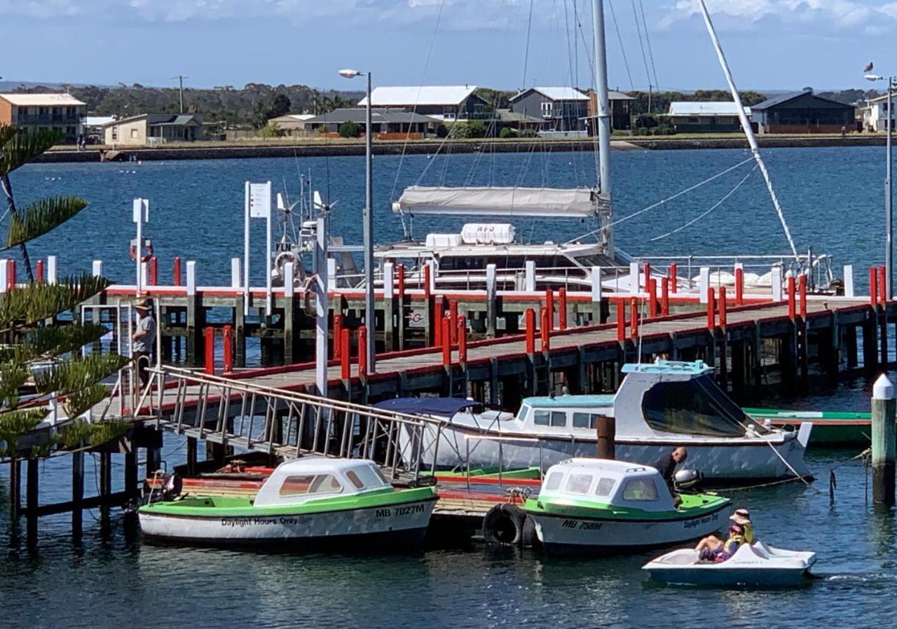Boat Harbour Jetty B&B Port Albert Bagian luar foto